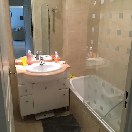 Fleur De Mai فندق