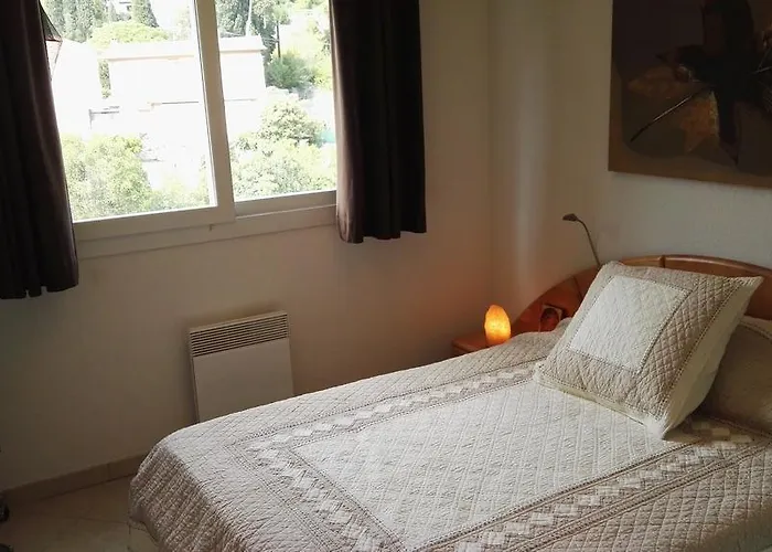 Fleur De Mai Roquebrune-Cap-Martin