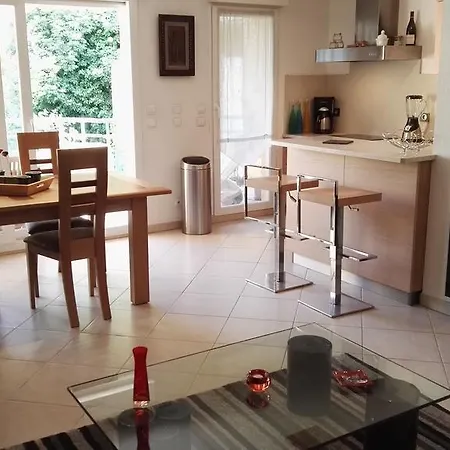 Szálloda Fleur De Mai Roquebrune-Cap-Martin