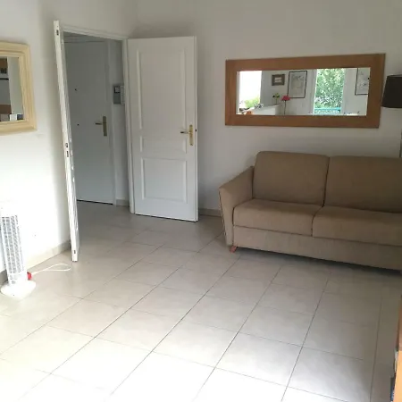 Fleur De Mai 酒店 *